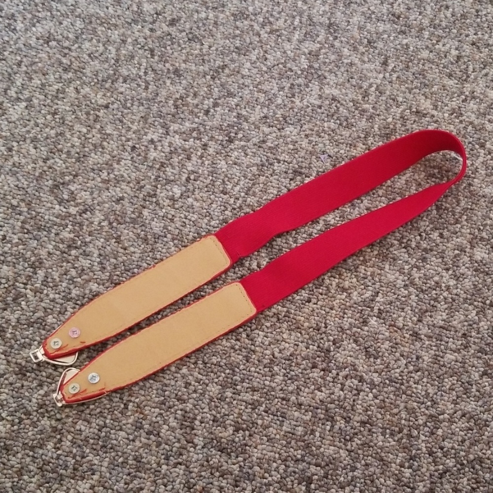 Red Bow Belt - Picture 5 of 5